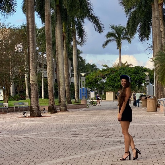 Posher - Picture 1 of 1